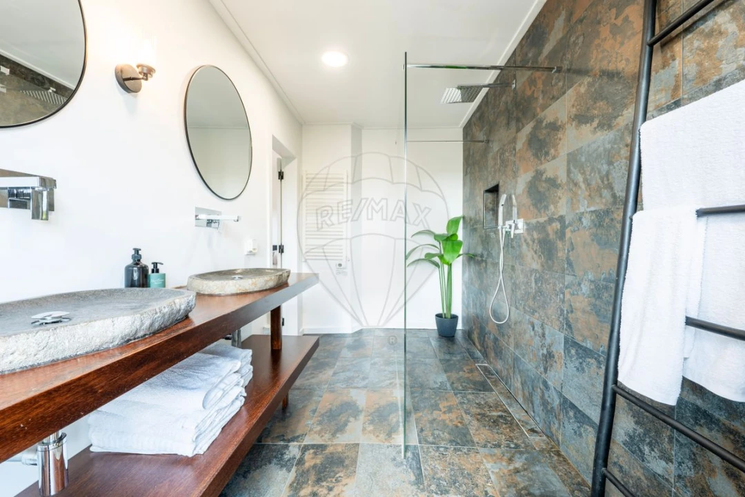 Moradia T4 para Venda em São João da Ribeira e Ribeira de São João Foto 33