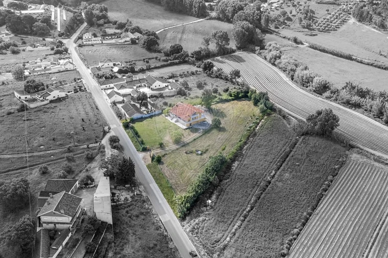 Moradia T4 para Venda em São João da Ribeira e Ribeira de São João Foto 48