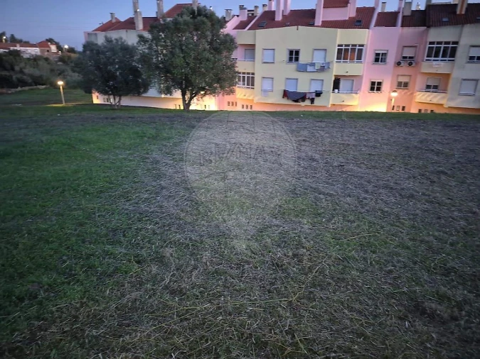 Terreno para Venda em Vialonga Foto 1