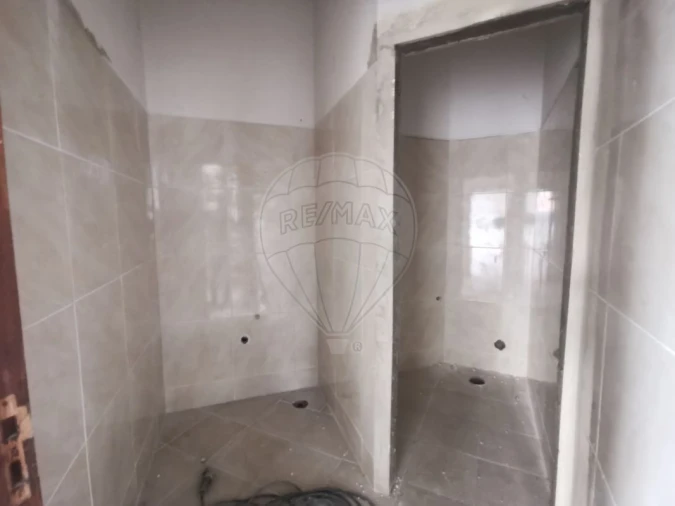 Armazém para Venda em Tornada e Salir do Porto Foto 10