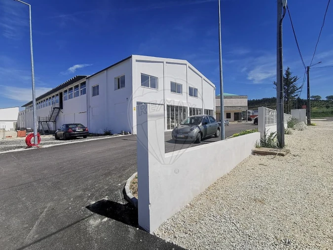 Armazém para Venda em Tornada e Salir do Porto Foto 5