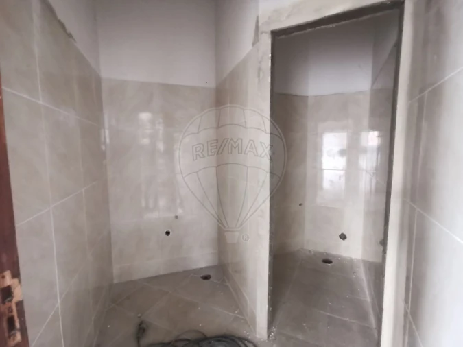 Armazém para Arrendamento em Tornada e Salir do Porto Foto 9