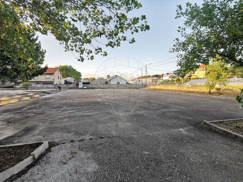 Armazém para Arrendamento em Tornada e Salir do Porto Foto 11