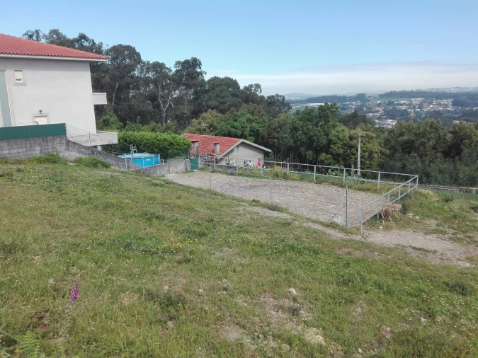 Terreno para Venda em Rebordões Foto 3