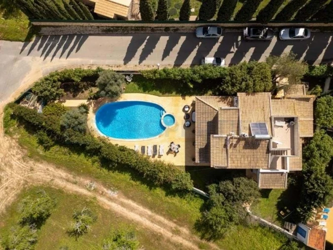 Moradia T4 para Venda em Guia Foto 57