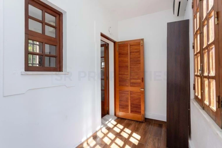 Moradia T4 para Venda em Guia Foto 26