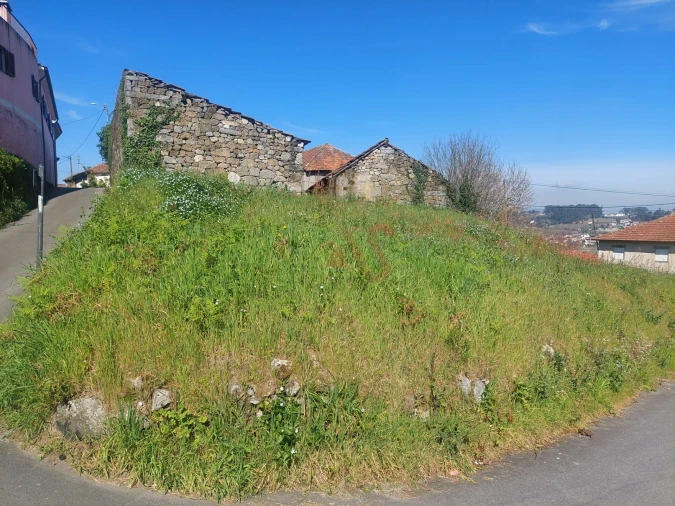 Moradia T5 para Venda em Vila Verde e Santão Foto 3