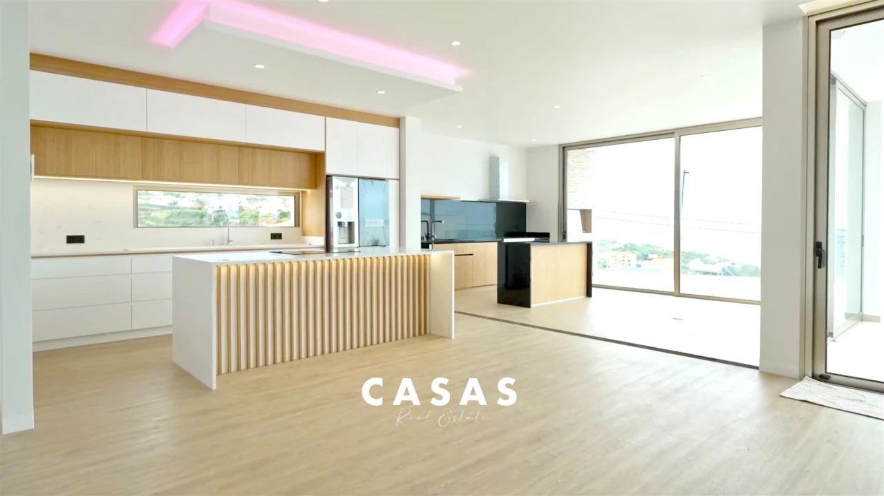 Moradia T3 para Venda em Estreito da Calheta Foto 11