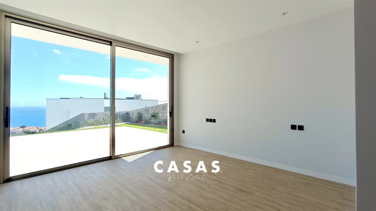 Moradia T3 para Venda em Estreito da Calheta Foto 21