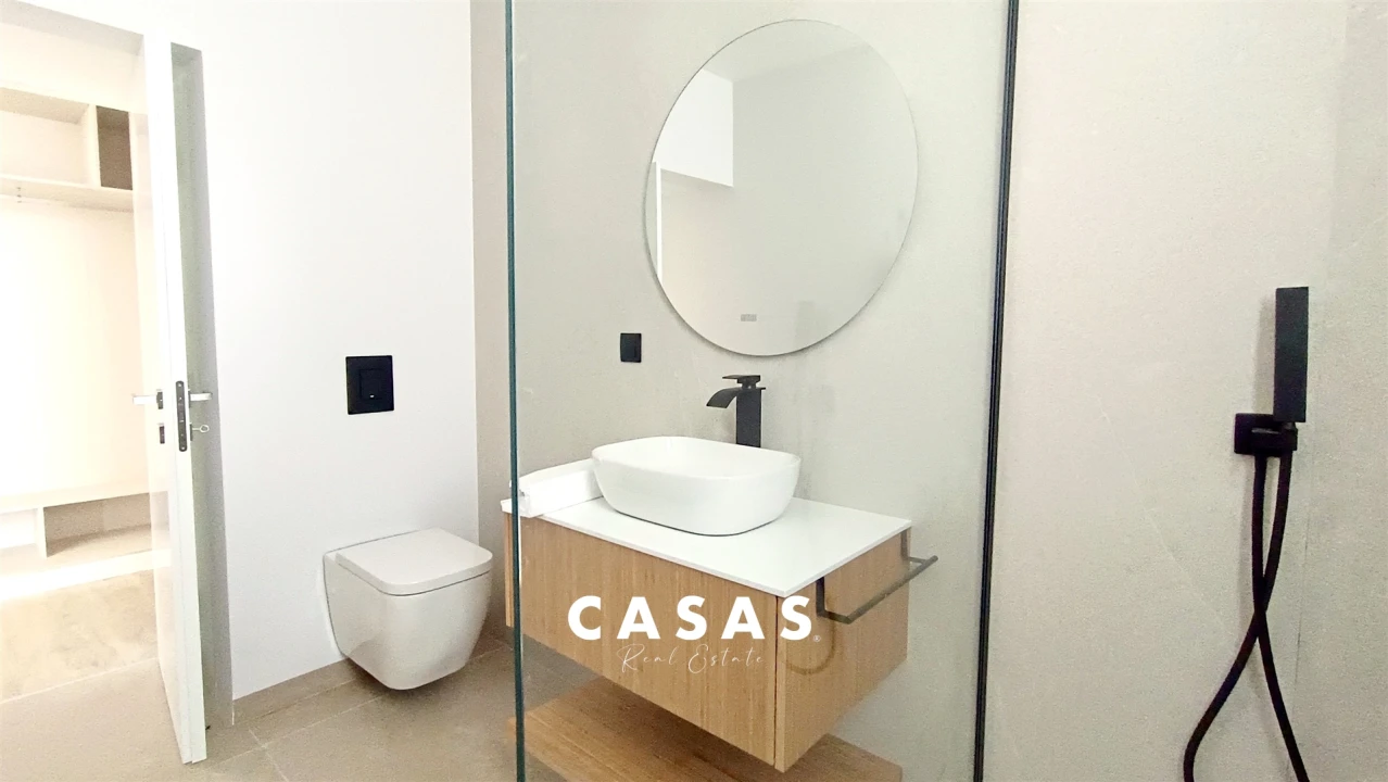 Moradia T3 para Venda em Estreito da Calheta Foto 38