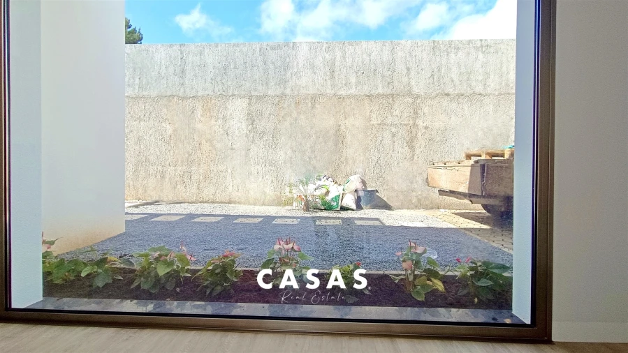 Moradia T3 para Venda em Estreito da Calheta Foto 19