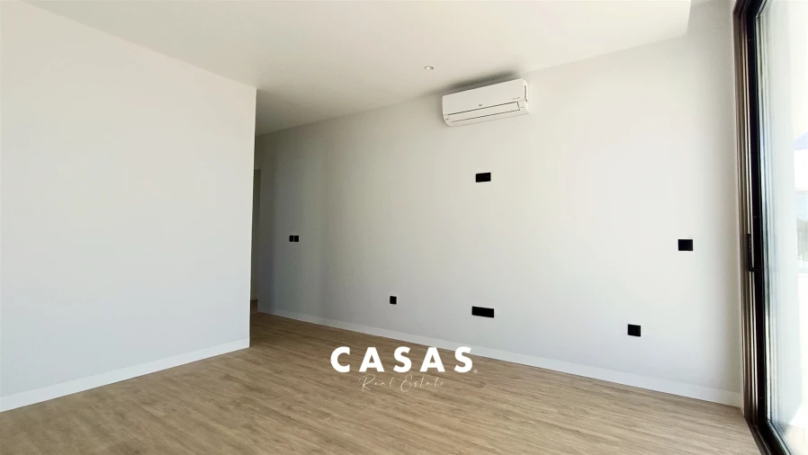 Moradia T3 para Venda em Estreito da Calheta Foto 23