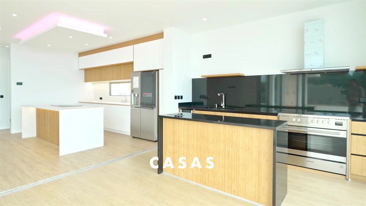 Moradia T3 para Venda em Estreito da Calheta Foto 12