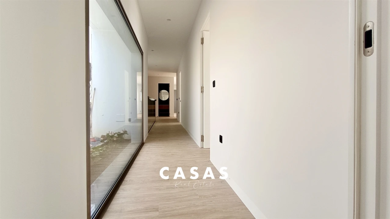 Moradia T3 para Venda em Estreito da Calheta Foto 20