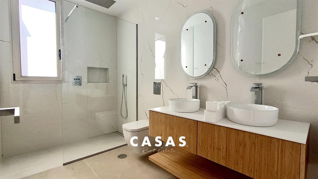 Moradia T3 para Venda em Estreito da Calheta Foto 25