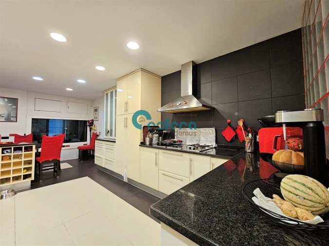 Moradia T4 para Venda em Aveleda Foto 16