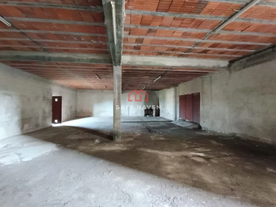 Armazém para Arrendamento em Mangualde, Mesquitela e Cunha Alta Foto 3