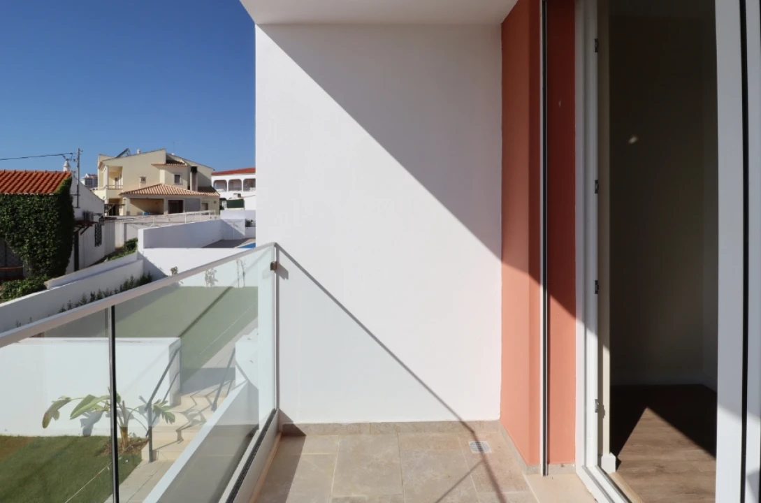 Moradia T3 para Venda em Albufeira e Olhos de Água Foto 33