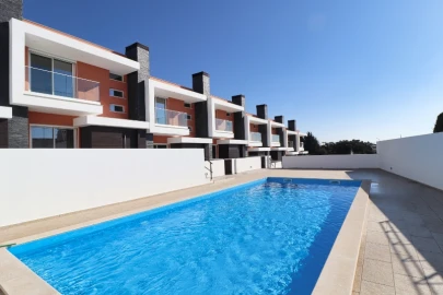 Moradia T3 para Venda em Albufeira e Olhos de Água