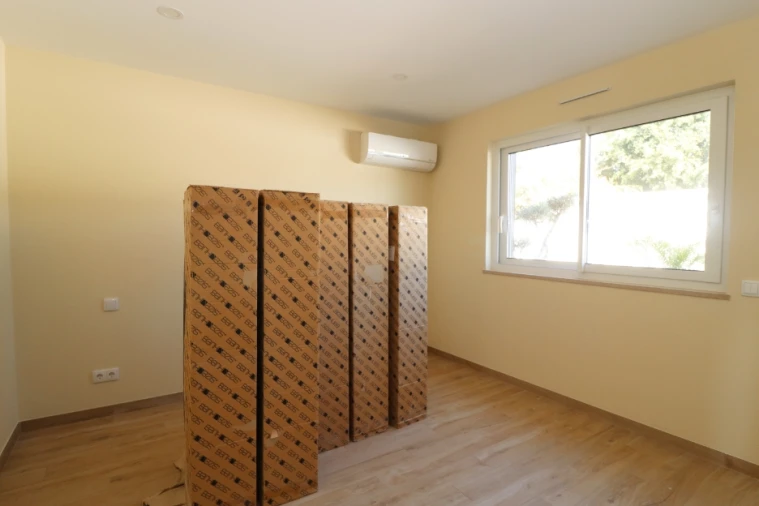 Moradia T3 para Venda em Albufeira e Olhos de Água Foto 17