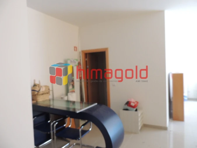 Loja para Arrendamento em Porto de Mós - São João Baptista e São Pedro Foto 5