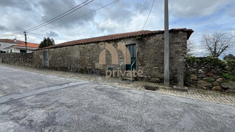 Moradia T3 para Venda em Idães Foto 1