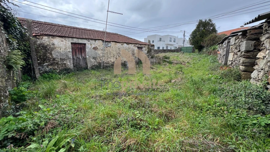 Moradia T3 para Venda em Idães Foto 8