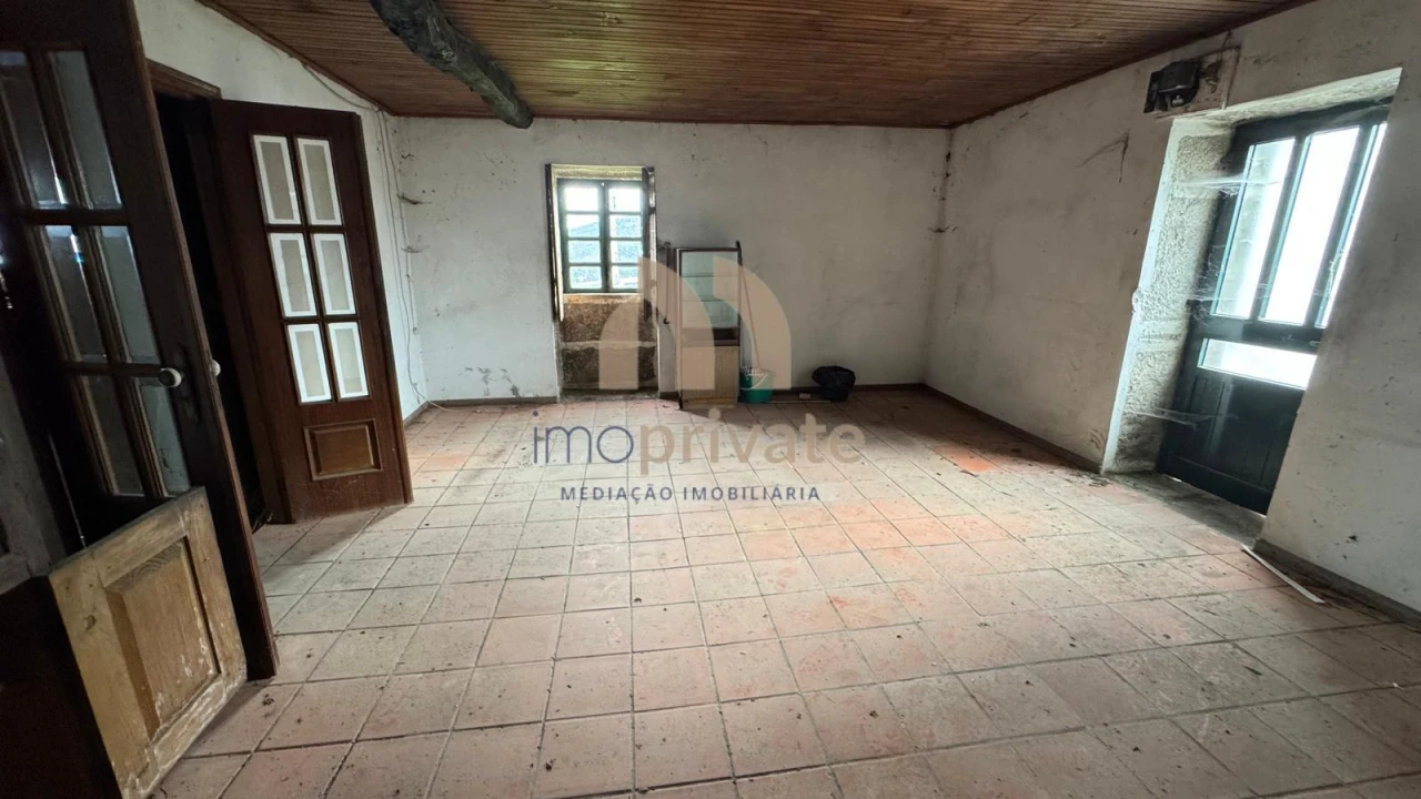 Moradia T3 para Venda em Idães Foto 2