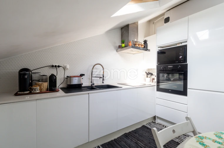 Moradia T7 para Venda em Santa Maria e São Miguel, São Martinho, São Pedro Penaferrim Foto 40