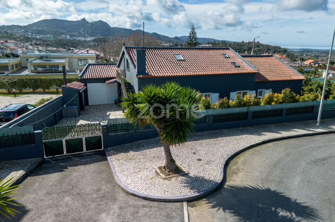 Moradia T7 para Venda em Santa Maria e São Miguel, São Martinho, São Pedro Penaferrim Foto 3