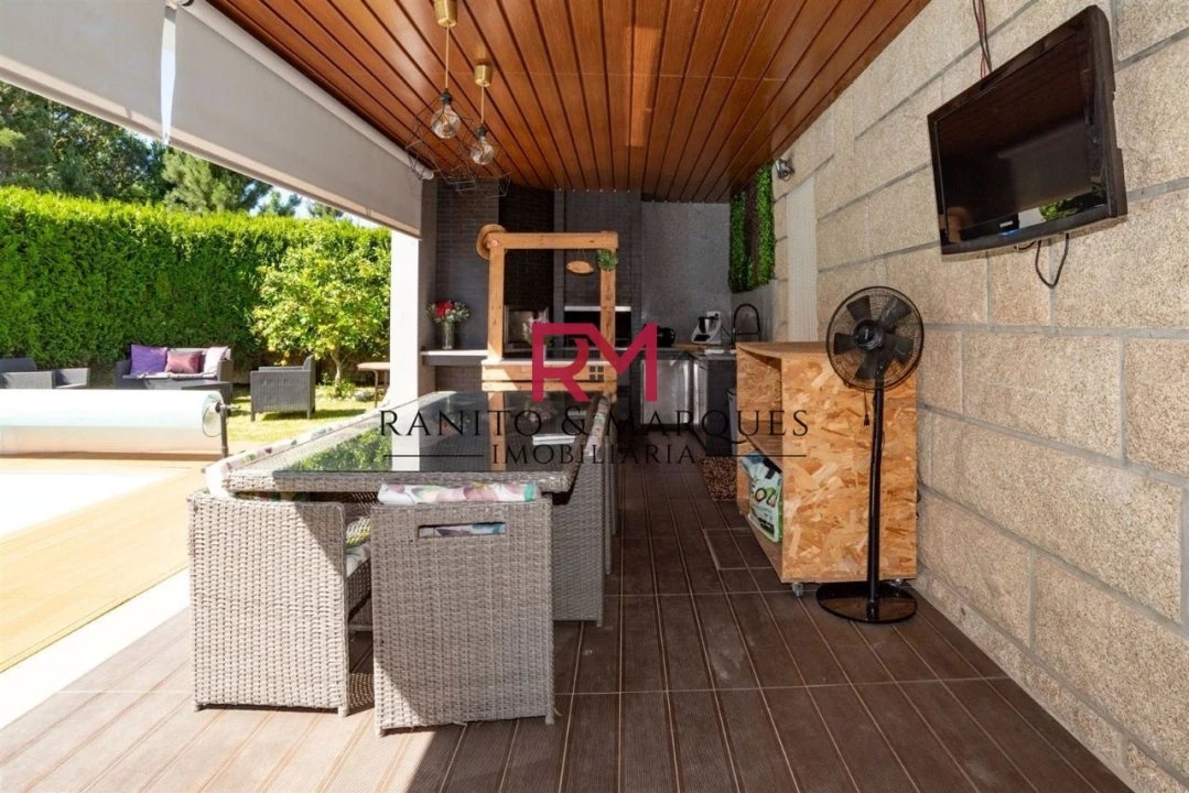 Moradia T4 para Venda em Alpendorada, Várzea e Torrão Foto 23