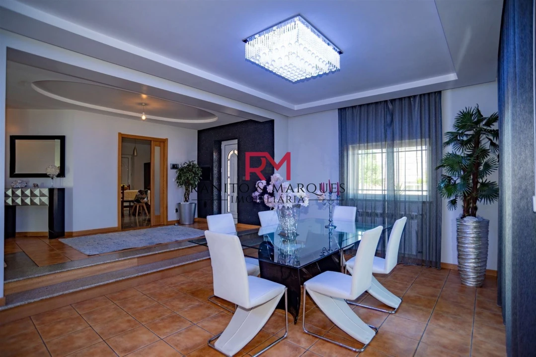 Moradia T4 para Venda em Alpendorada, Várzea e Torrão Foto 11