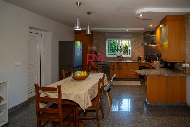 Moradia T4 para Venda em Alpendorada, Várzea e Torrão Foto 8