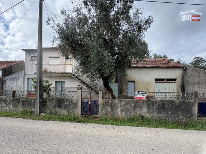 Moradia T3 para Venda em Maçãs de D. Maria Foto 1