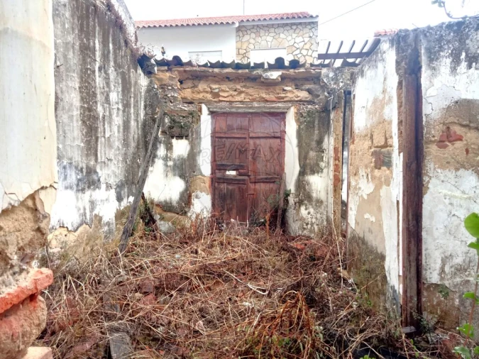 Moradia T1 para Venda em Vale de Cavalos Foto 3