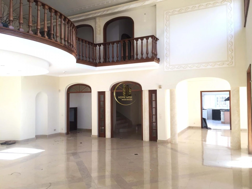 Moradia T5 para Venda em Queluz e Belas Foto 6