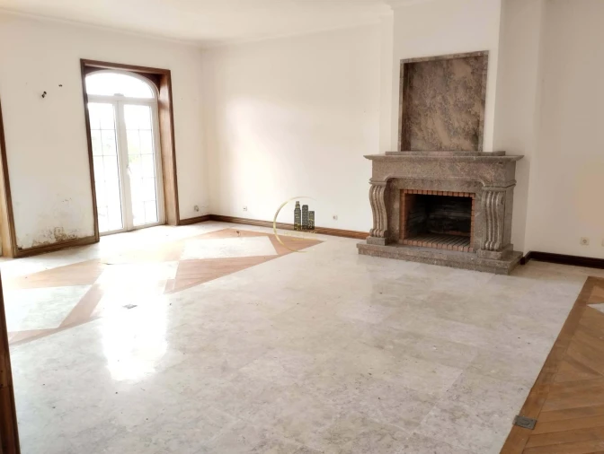 Moradia T5 para Venda em Queluz e Belas Foto 21