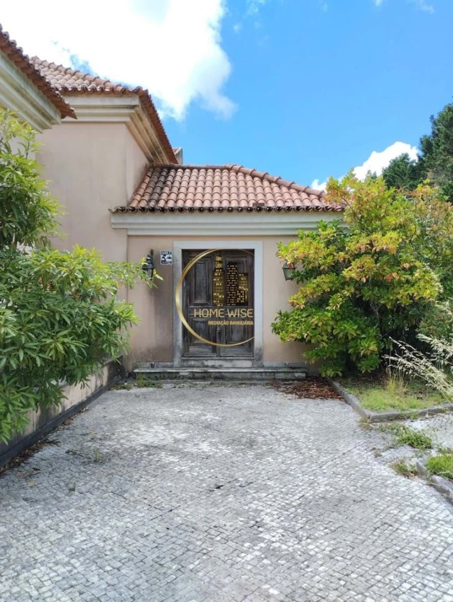 Moradia T5 para Venda em Queluz e Belas Foto 34