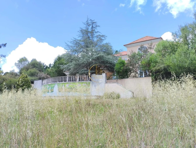 Moradia T5 para Venda em Queluz e Belas Foto 37