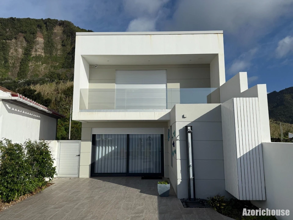 Moradia T2 para Venda em Ribeira Quente Foto 11