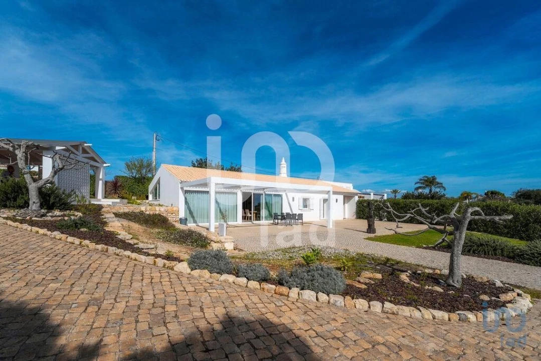 Moradia T3 para Venda em Boliqueime Foto 6