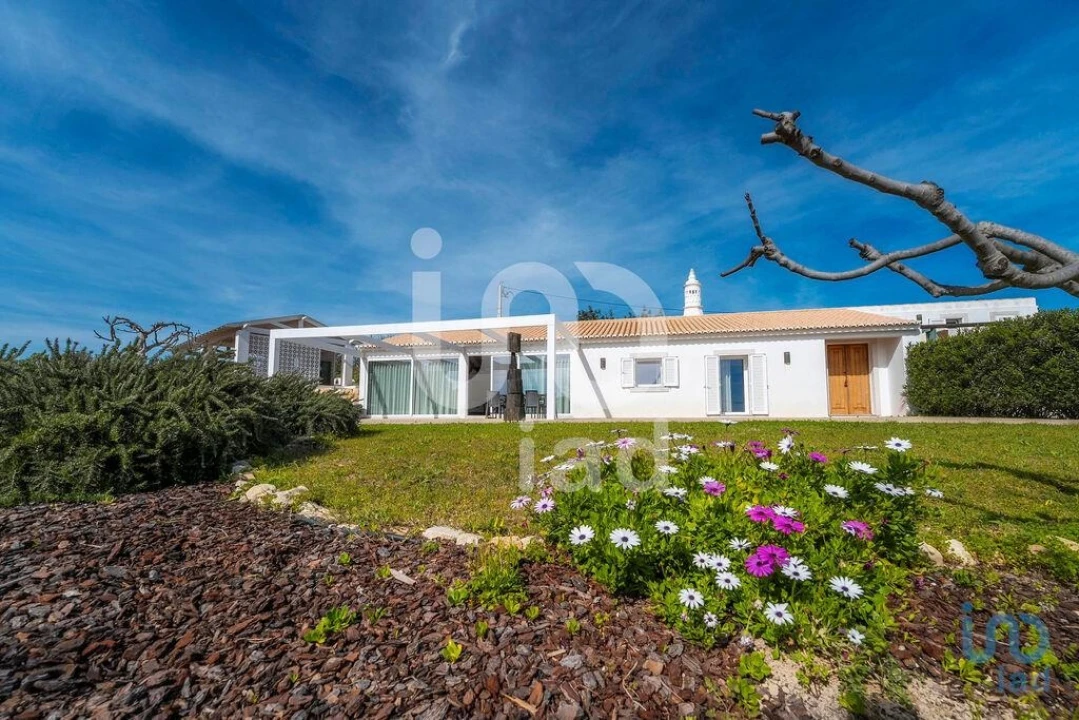 Moradia T3 para Venda em Boliqueime Foto 2