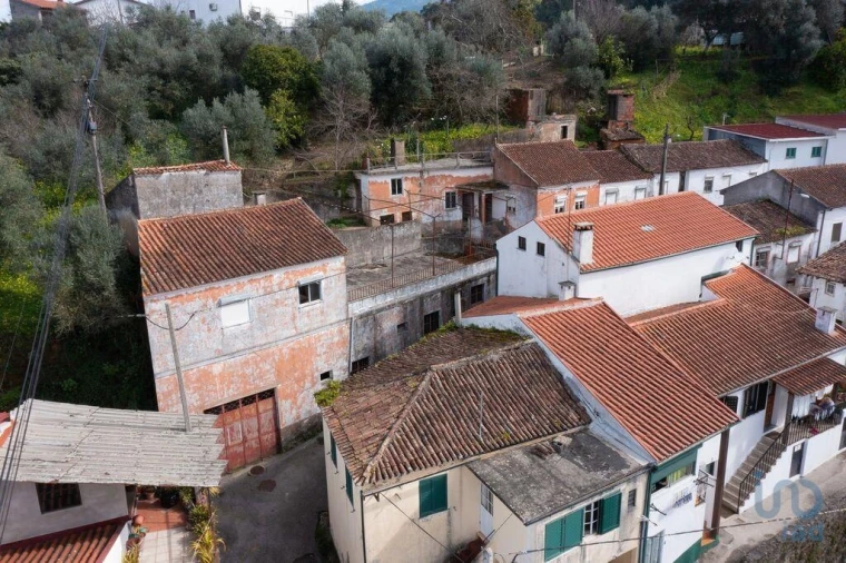 Moradia T3 para Venda em Lousã e Vilarinho