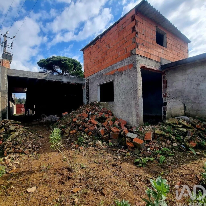 Moradia T4 para Venda em Regueira de Pontes Foto 17