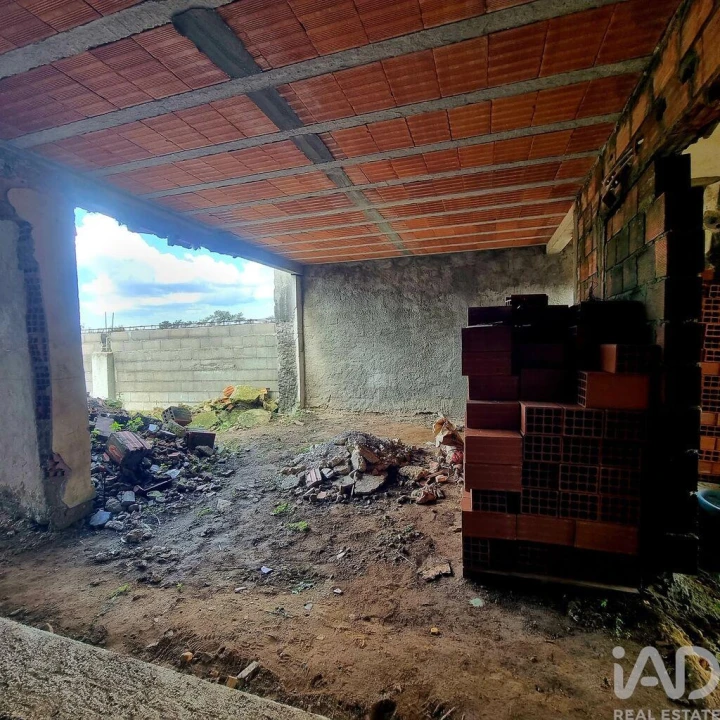 Moradia T4 para Venda em Regueira de Pontes Foto 25