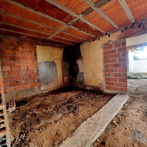 Moradia T4 para Venda em Regueira de Pontes Foto 5