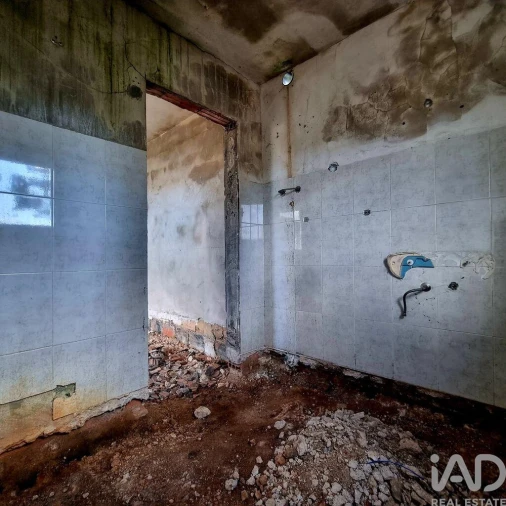 Moradia T4 para Venda em Regueira de Pontes Foto 23