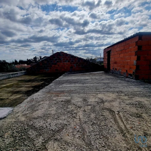 Moradia T4 para Venda em Regueira de Pontes Foto 6