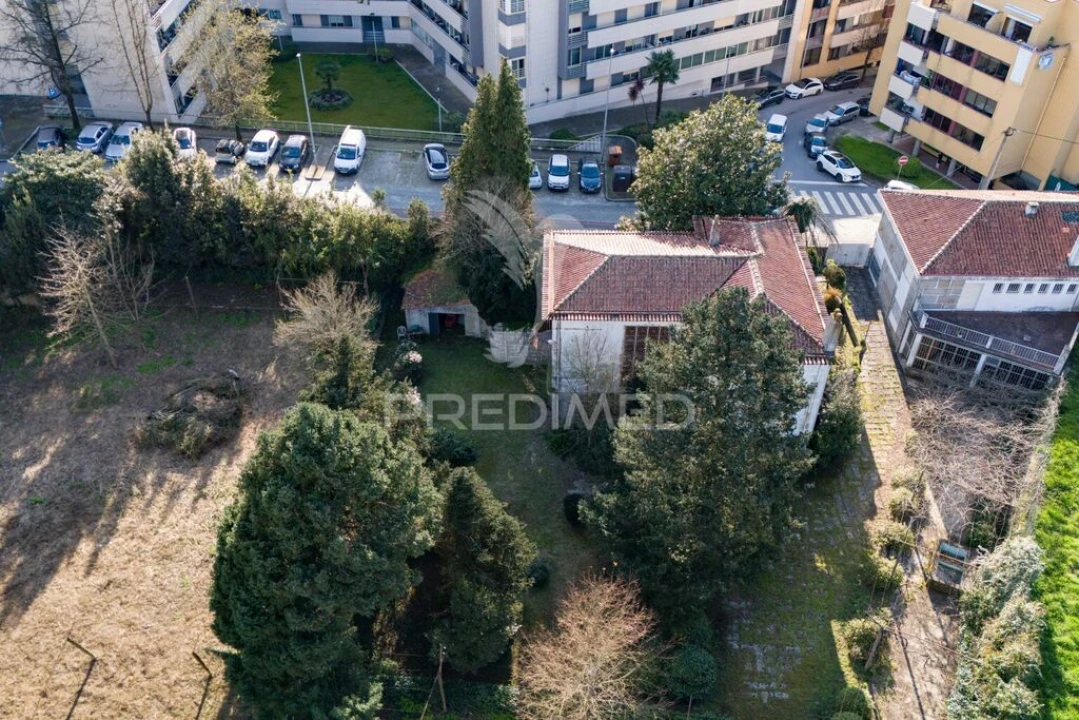 Terreno para Venda em Creixomil Foto 14