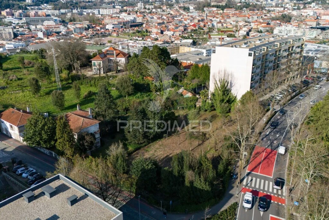 Terreno para Venda em Creixomil Foto 4